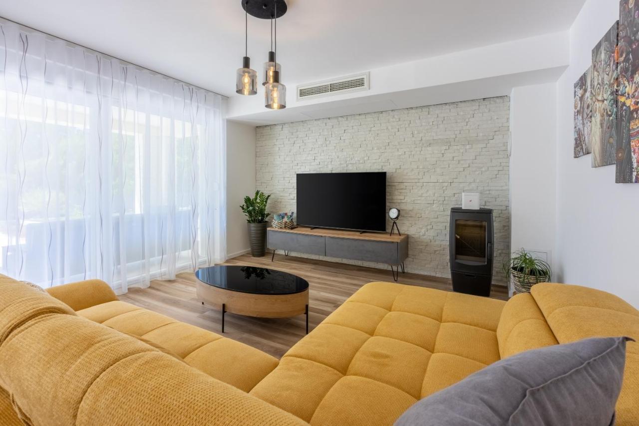 Villa Una Muraj Екстериор снимка