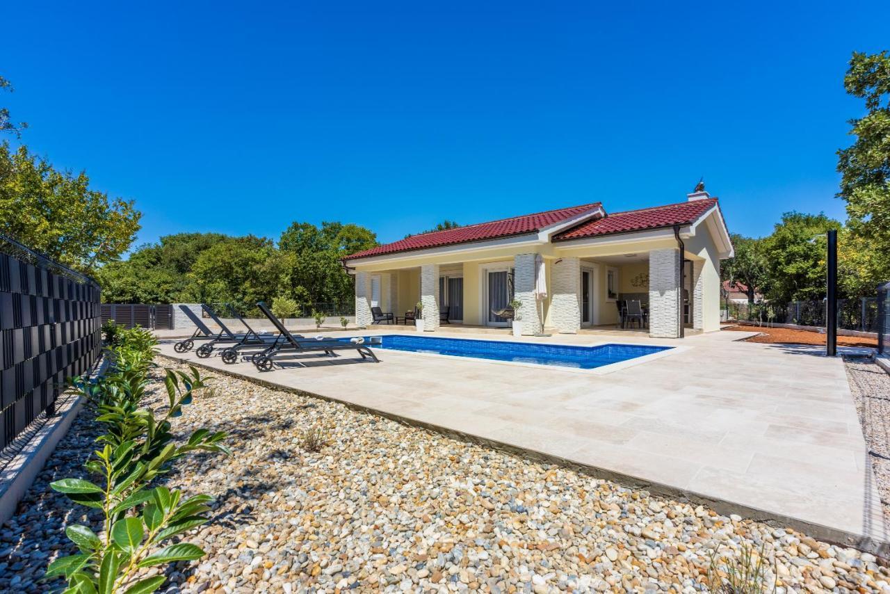 Villa Una Muraj Екстериор снимка